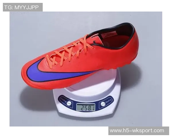 选择合适的足球鞋鞋垫提升运动表现的最佳指南与推荐